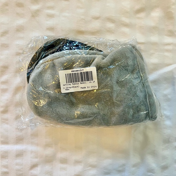 NWT Reusable Makeup Removal Cloths - Picture 6 of 6